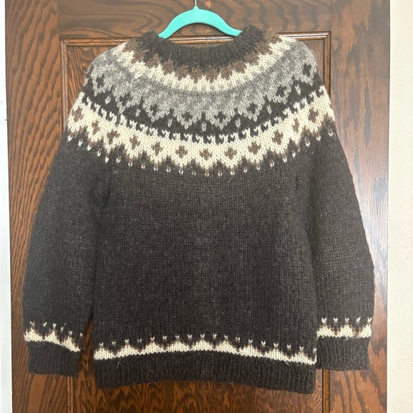 Hand Knit Icelandic Wool Fair Isle Sweater | Nordic Chunky Knit | Small–Medium - Picture 2 of 6